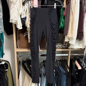 Lululemon black yoga leggings size 4